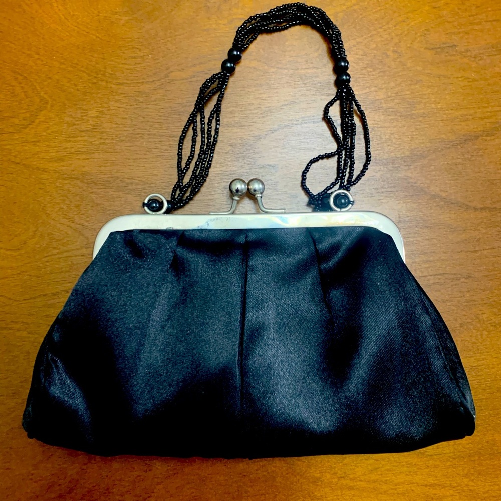 Simple Black Clutch w/ Silver Clasp Opening